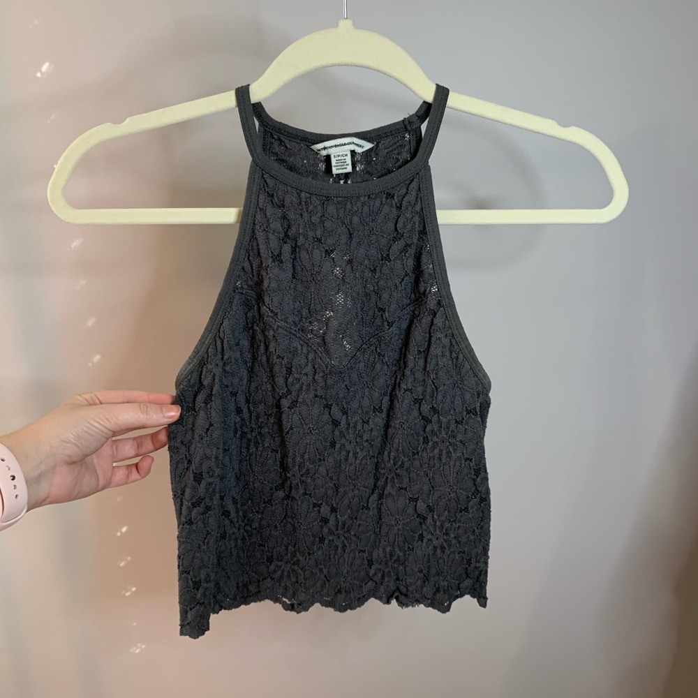 Crop top/ open in the back